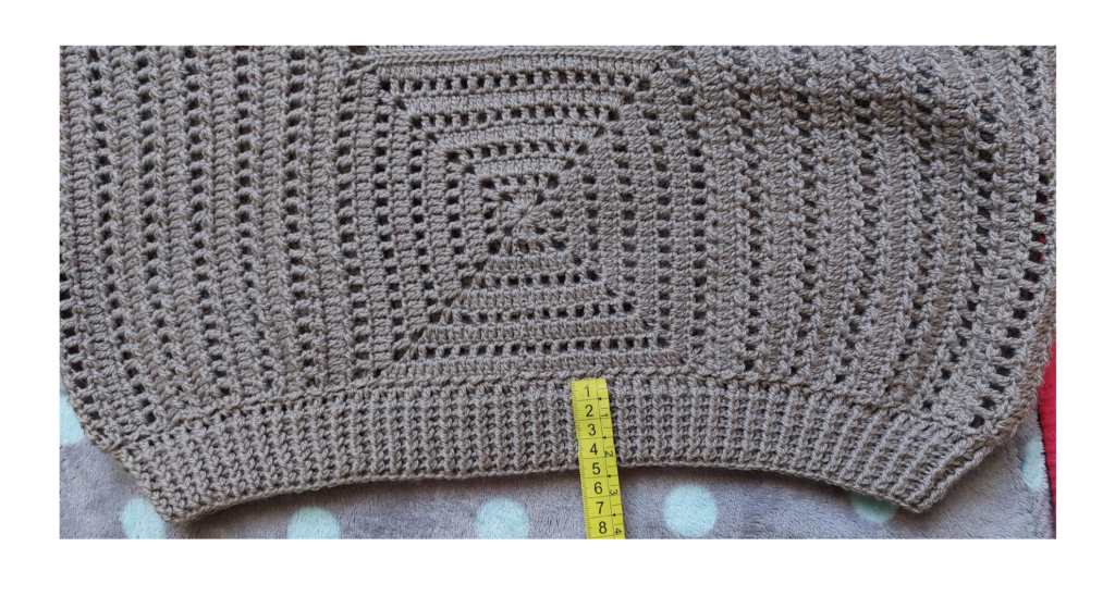 Finishing the Bottom of the Sweater Adding a Ribbed Hem:Work a ribbed hem along the bottom of the sweater using the same technique as the sleevecuffs.Alternate front post double crochets (fpdc) and back post double crochets (bpdc) for 7–10rows, depending on the desired length.