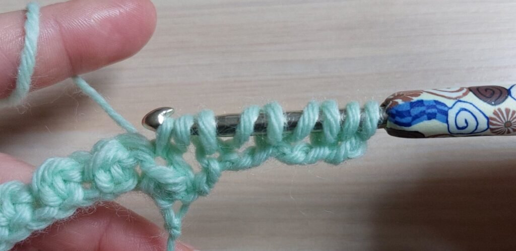 How to crochet/row 2 /checkerd crochet stitch